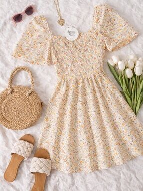 Princess Polly Floral Puff Sleeve Dress Cottagecore Smocked Tie Back NWT US 8